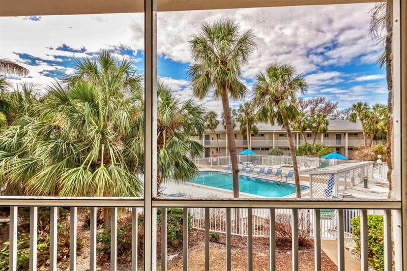 Picture of 500 S Washington Drive Unit 25B, Sarasota FL 34236