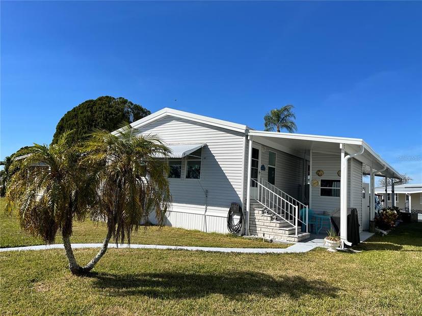 Picture of 556 Mount Oak Avenue Ne Unit 738, St Petersburg FL 33702