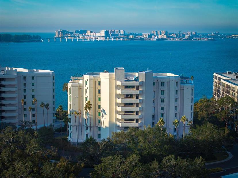 Picture of 3 Seaside Lane Unit 601, Belleair FL 33756