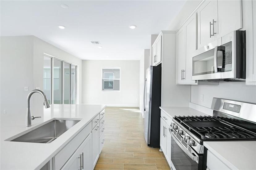 Picture of 5936 Jensen View Avenue, Apollo Beach FL 33572
