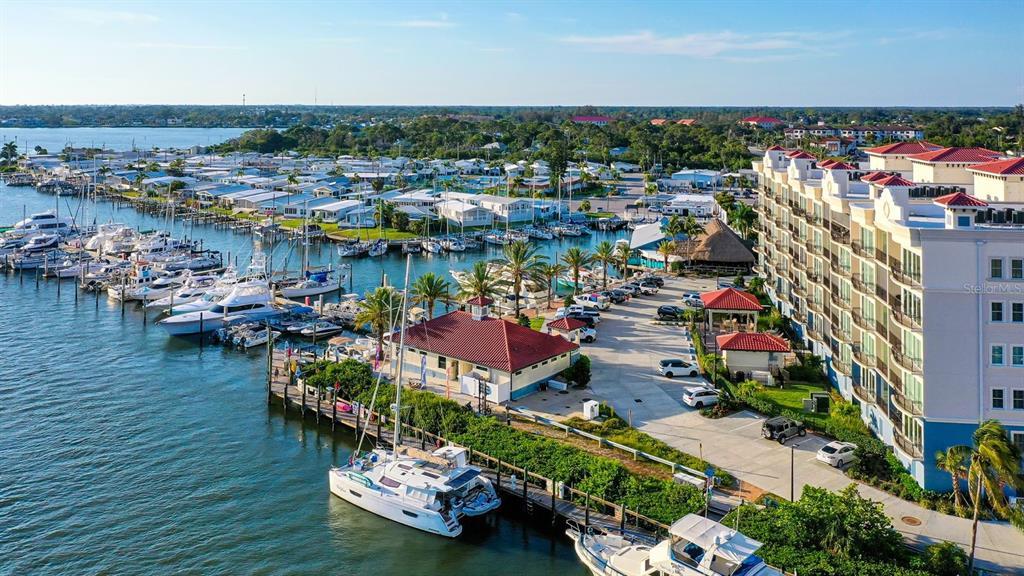 Picture of 505 Tamiami Trail N Unit 201, Venice, FL 34285