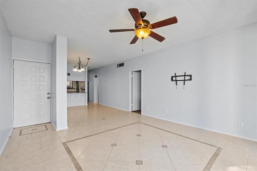 Picture of 603 Sweet Bay Circle Unit 603, Winter Haven FL 33884
