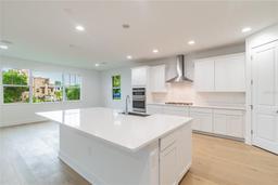 Picture of 809 W Indiana Avenue, Tampa, FL 33603