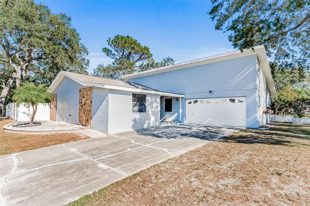 Picture of 11445 60Th Street N, Pinellas Park, FL 33782
