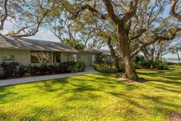 Picture of 3350 Old Oak Drive, Sarasota, FL 34239