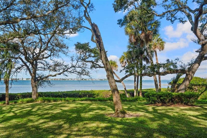 Picture of 3350 Old Oak Drive, Sarasota FL 34239