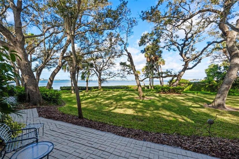 Picture of 3350 Old Oak Drive, Sarasota FL 34239