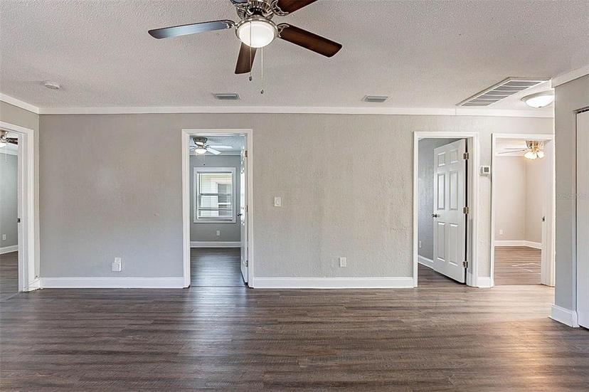 Picture of 2558 12Th Avenue S, St Petersburg FL 33712