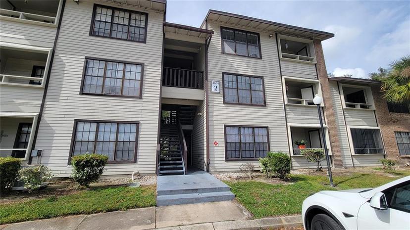 Picture of 4601 Cason Cove Drive Unit 214, Orlando FL 32811