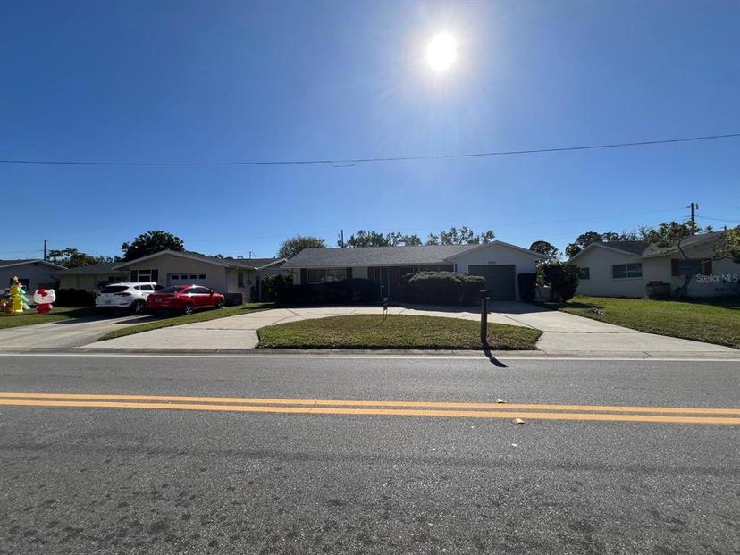 Picture of 5770 46Th Avenue N, Kenneth City FL 33709