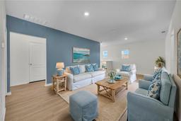 Picture of 7833 Oak Reflection Loop, Davenport, FL 33837