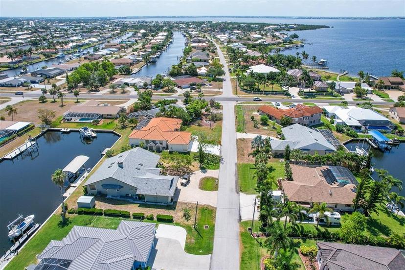 Picture of 114 Graham Street Sw, Port Charlotte FL 33952