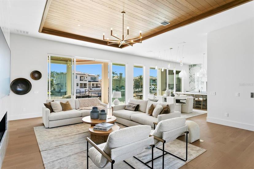 Picture of 1940 Hawaii Avenue Ne, St Petersburg FL 33703