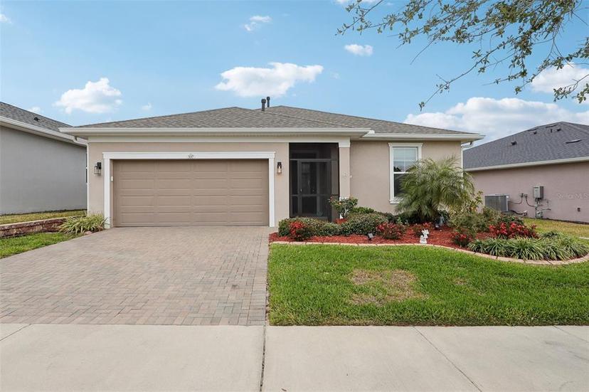 Picture of 537 Narrow View Lane, Groveland FL 34736