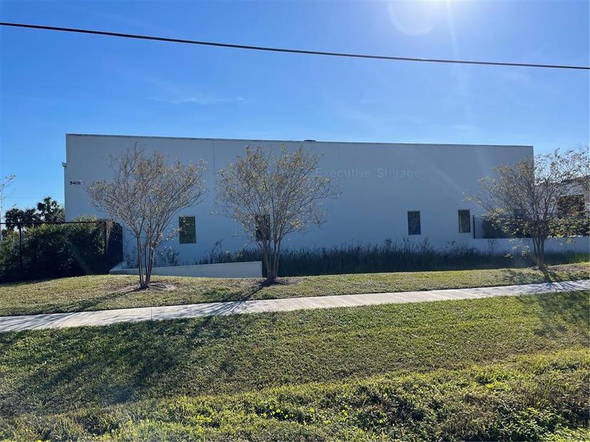 Picture of 5411 Tri Par Drive Unit 17, Sarasota FL 34234