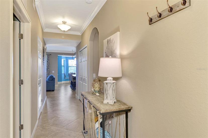 Picture of 17118 Vardon Terrace Unit 202, Bradenton FL 34211