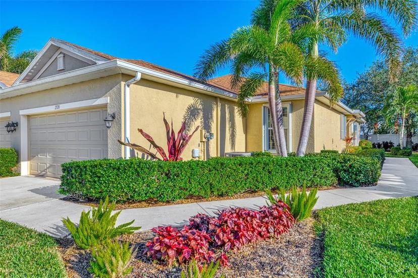 Picture of 2520 Terracina Drive, Venice FL 34292