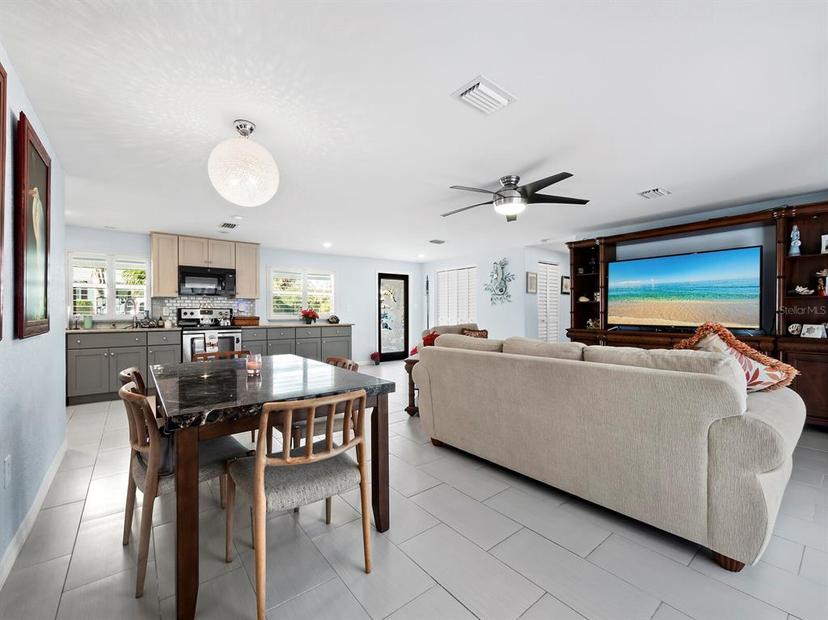 Picture of 744 Jungle Queen Way, Longboat Key FL 34228