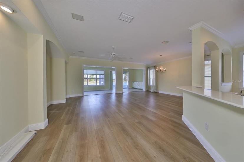 Picture of 1141 Emerald Dunes Drive, Sun City Center FL 33573