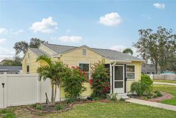 Picture of 429 Rotary Place Ne, St Petersburg, FL 33703