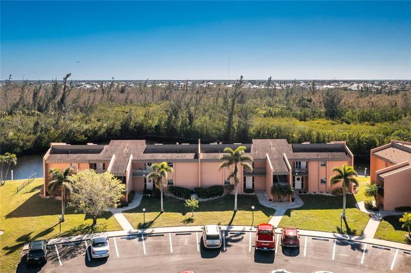 Picture of 1358 Rock Dove Court Unit 7, Punta Gorda FL 33950