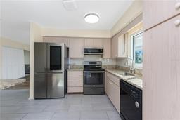 Picture of 537 Shamrock Blvd, Venice, FL 34293