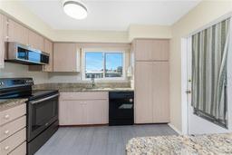 Picture of 537 Shamrock Blvd, Venice, FL 34293