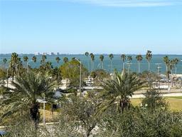 Picture of 800 N Tamiami Trail Unit 403, Sarasota, FL 34236