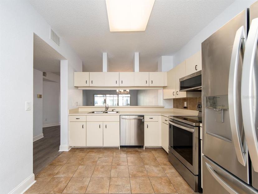 Picture of 11510 Shipwatch Drive Unit 1372, Largo FL 33774