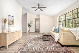 Picture of 725 Roberts Avenue, Deland, FL 32724