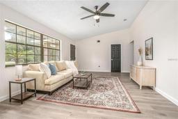 Picture of 725 Roberts Avenue, Deland, FL 32724