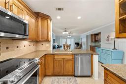 Picture of 380 Three Lakes Lane Unit E, Venice, FL 34285