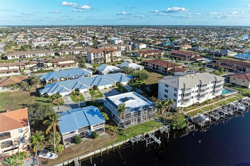 Picture of 276 Lewis Circle Unit 112, Punta Gorda FL 33950