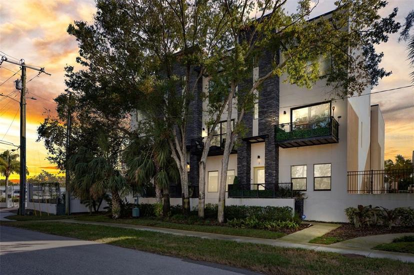 Picture of 4810 W Mcelroy Avenue Unit 2, Tampa FL 33611