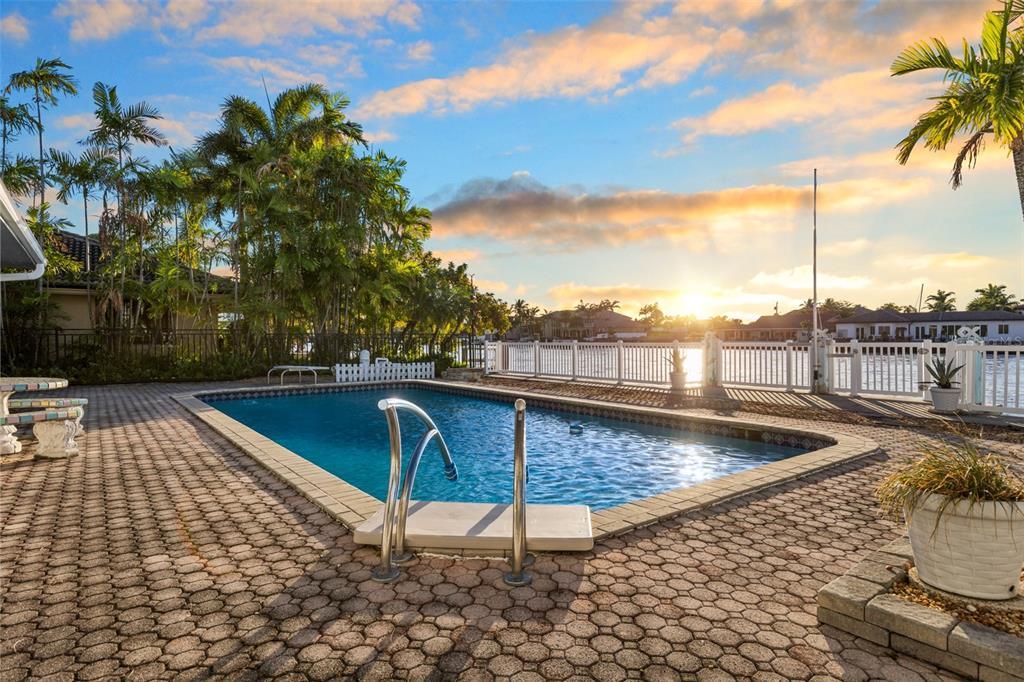 Picture of 4621 W Tradewinds Avenue, Lauderdale By The Sea, FL 33308