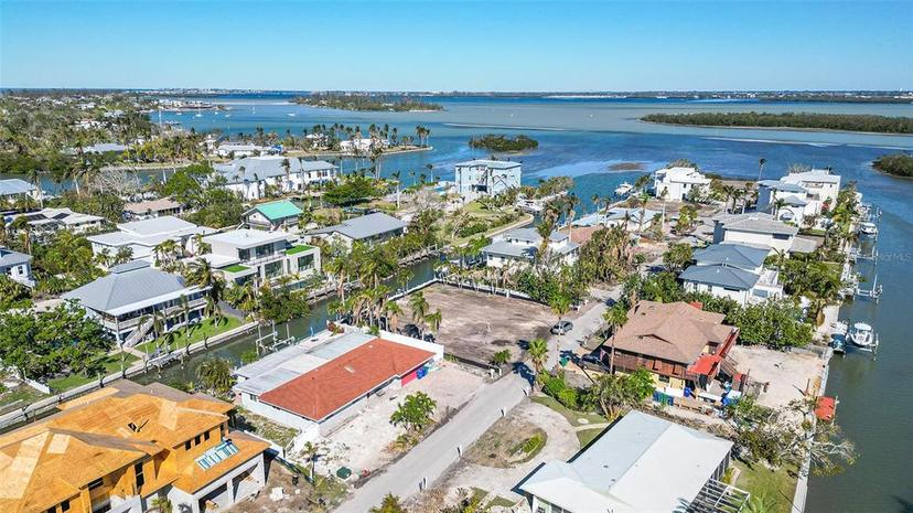 Picture of 579 Bayview Drive, Longboat Key FL 34228