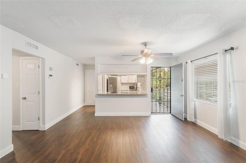 Picture of 1000 S Semoran Boulevard Unit 814, Winter Park FL 32792