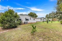 Picture of 1915 Stacey Drive, Mount Dora, FL 32757