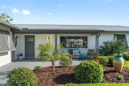 Picture of 5101 Huntington Circle Ne, St Petersburg, FL 33703