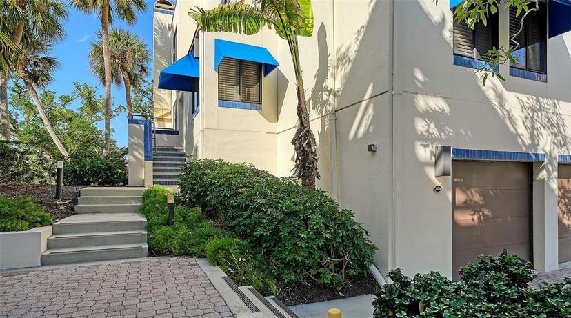 Picture of 1904 Harbourside Drive Unit 204, Longboat Key FL 34228
