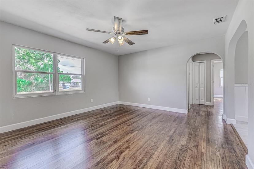 Picture of 217 W Lake Avenue, Auburndale FL 33823