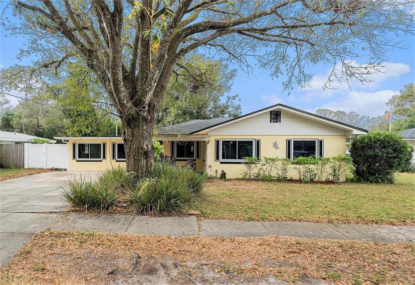 Picture of 10708 Edgewater Lane, Tampa FL 33612