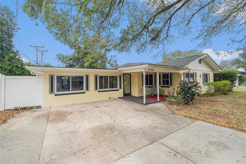 Picture of 10708 Edgewater Lane, Tampa FL 33612
