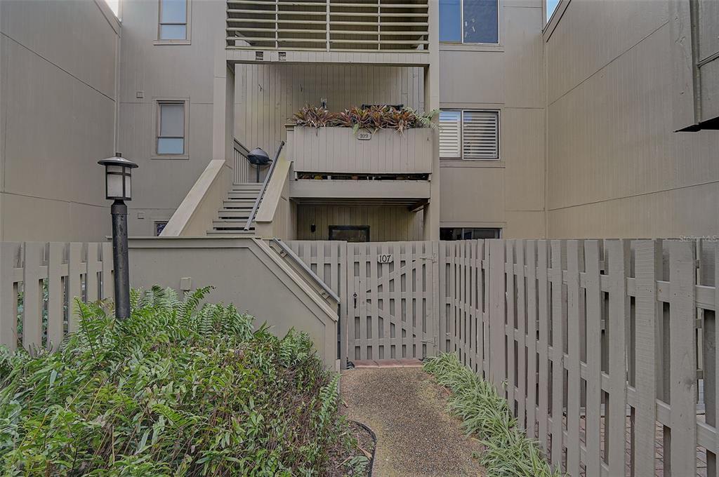 Picture of 109 Woodland Place, Osprey, FL 34229