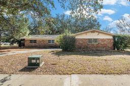 Picture of 3700 Dana Shores Drive, Tampa, FL 33634