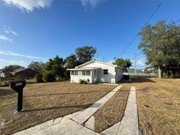 Picture of 904 Avenue A, Haines City, FL 33844