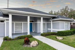 Picture of 566 Oak Bay Drive, Osprey, FL 34229