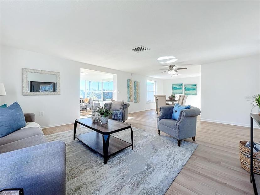 Picture of 2460 Terry Lane, Sarasota FL 34231