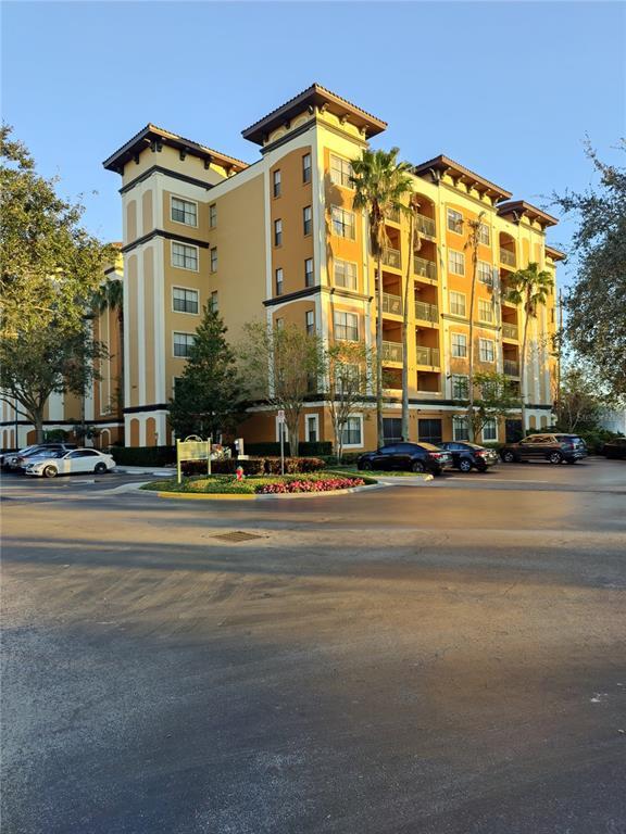 Picture of 12521 Floridays Resort Drive Unit 207F, Orlando FL 32821