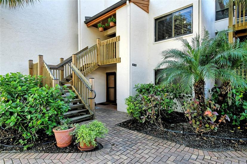 Picture of 1700 Cove Ii Place Unit 311, Sarasota FL 34242